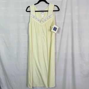 Celestial Dream Pale Yellow Nightgown with Embroidered Lace Details Med NEW NWT
